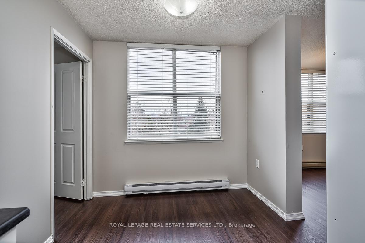Photo 10 of Unit 211, 2199 Sixth Line, Oakville, River Oaks — HOMEH