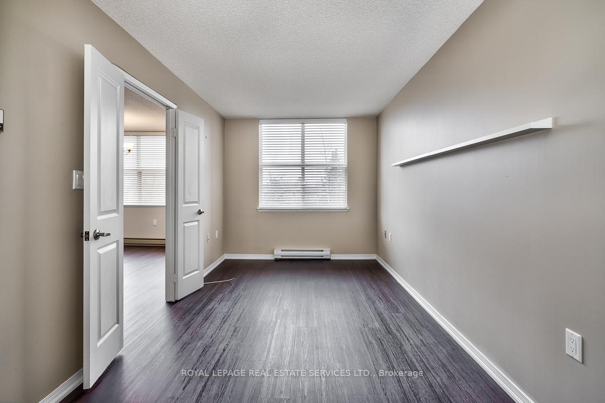 Photo 14 of Unit 211, 2199 Sixth Line, Oakville, River Oaks — HOMEH
