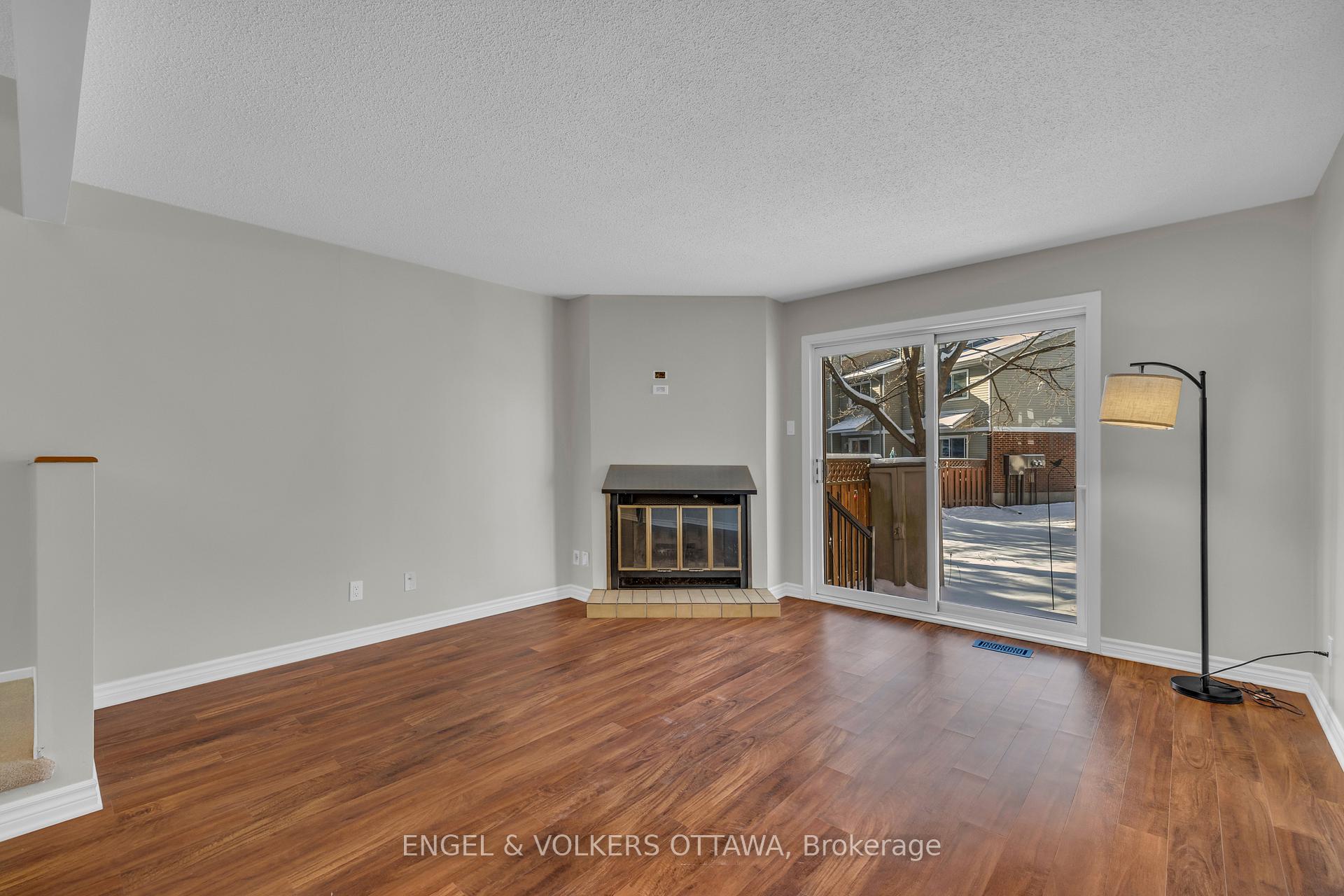 Photo 9 of 6342 Bilberry Drive, Ottawa, Orleans Wood — HOMEH