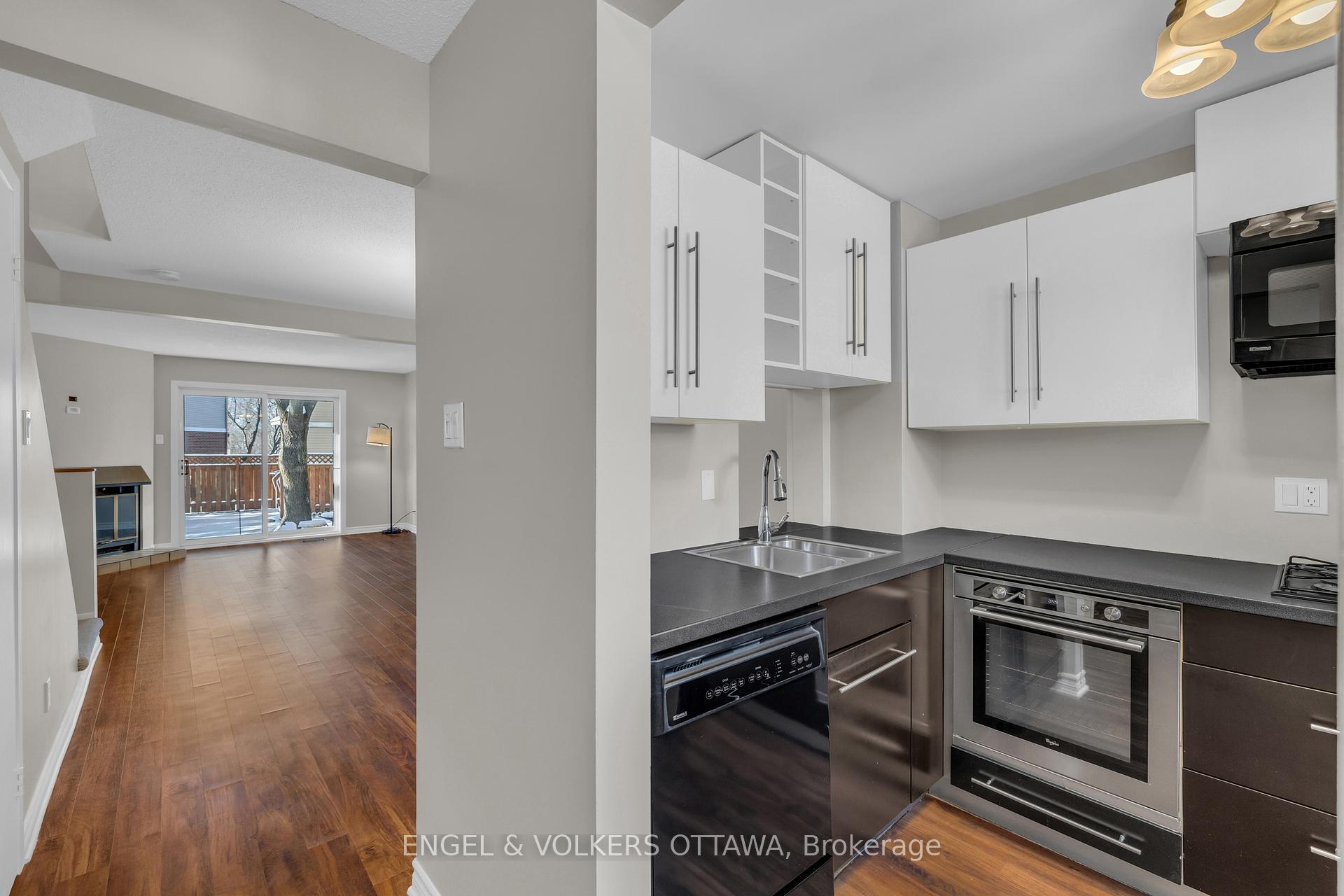 Photo 13 of 6342 Bilberry Drive, Ottawa, Orleans Wood — HOMEH
