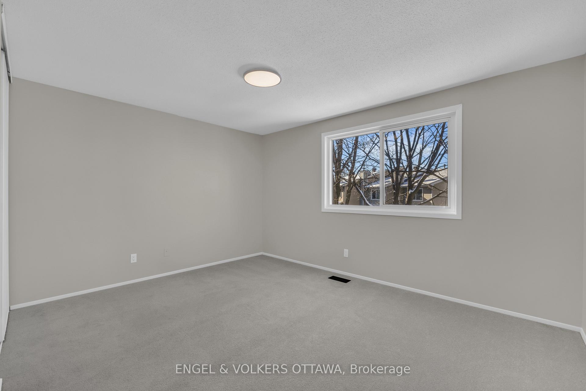 Photo 22 of 6342 Bilberry Drive, Ottawa, Orleans Wood — HOMEH