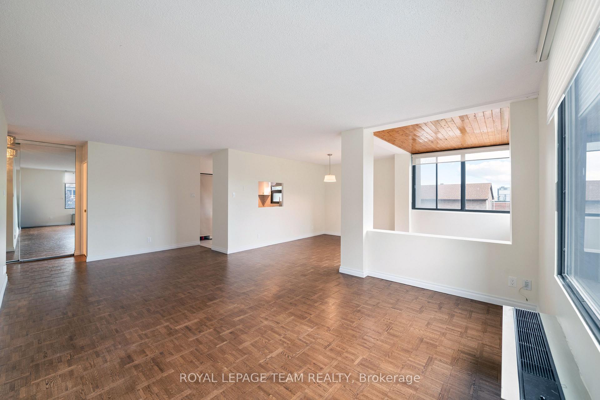 Photo 9 of Unit 404, 40 Arthur Street, Ottawa, West Centre Town — HOMEH