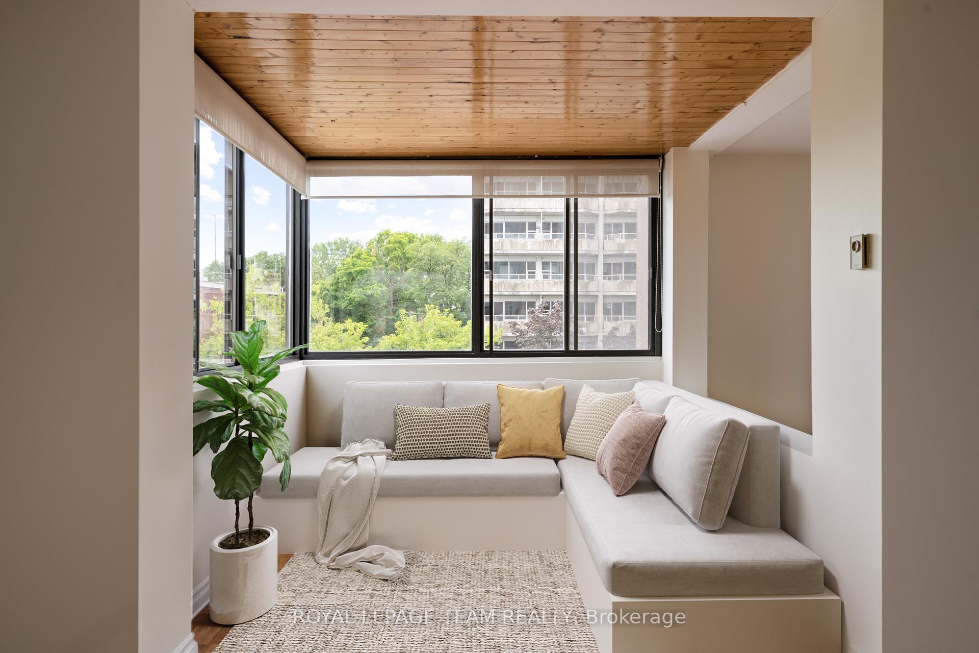 Photo 11 of Unit 404, 40 Arthur Street, Ottawa, West Centre Town — HOMEH