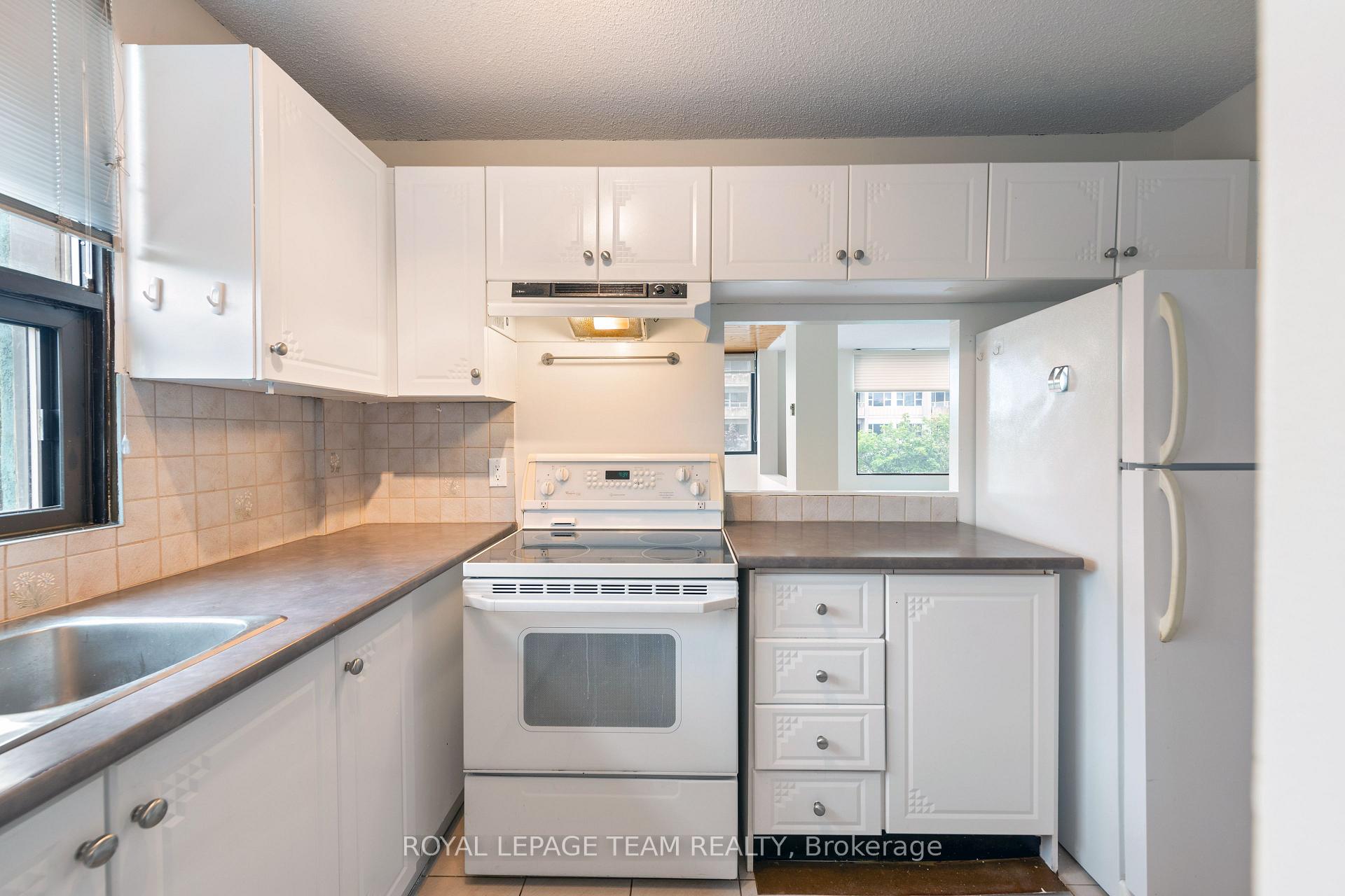 Photo 18 of Unit 404, 40 Arthur Street, Ottawa, West Centre Town — HOMEH