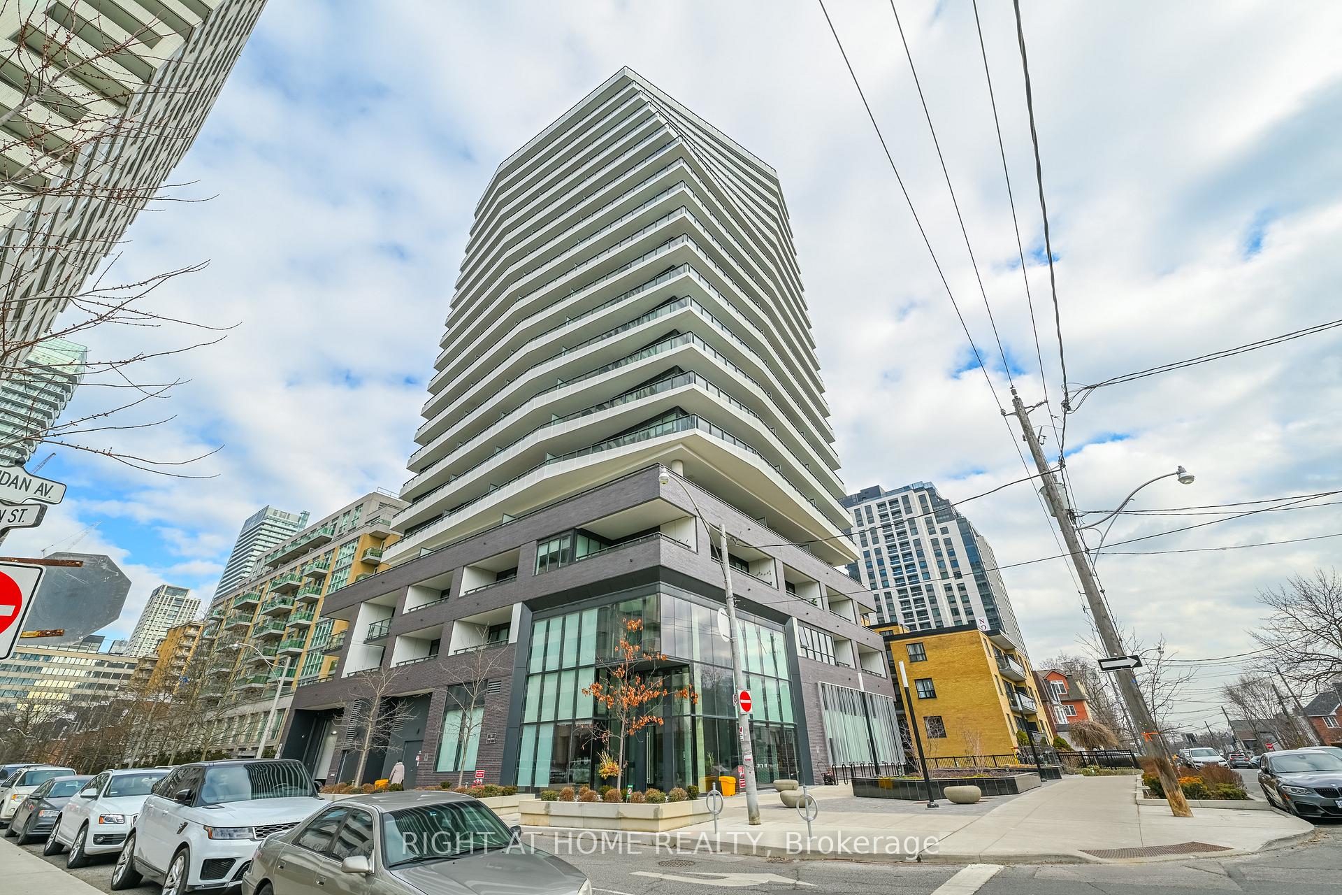 Front of Unit 1008, 11 Lillian Street