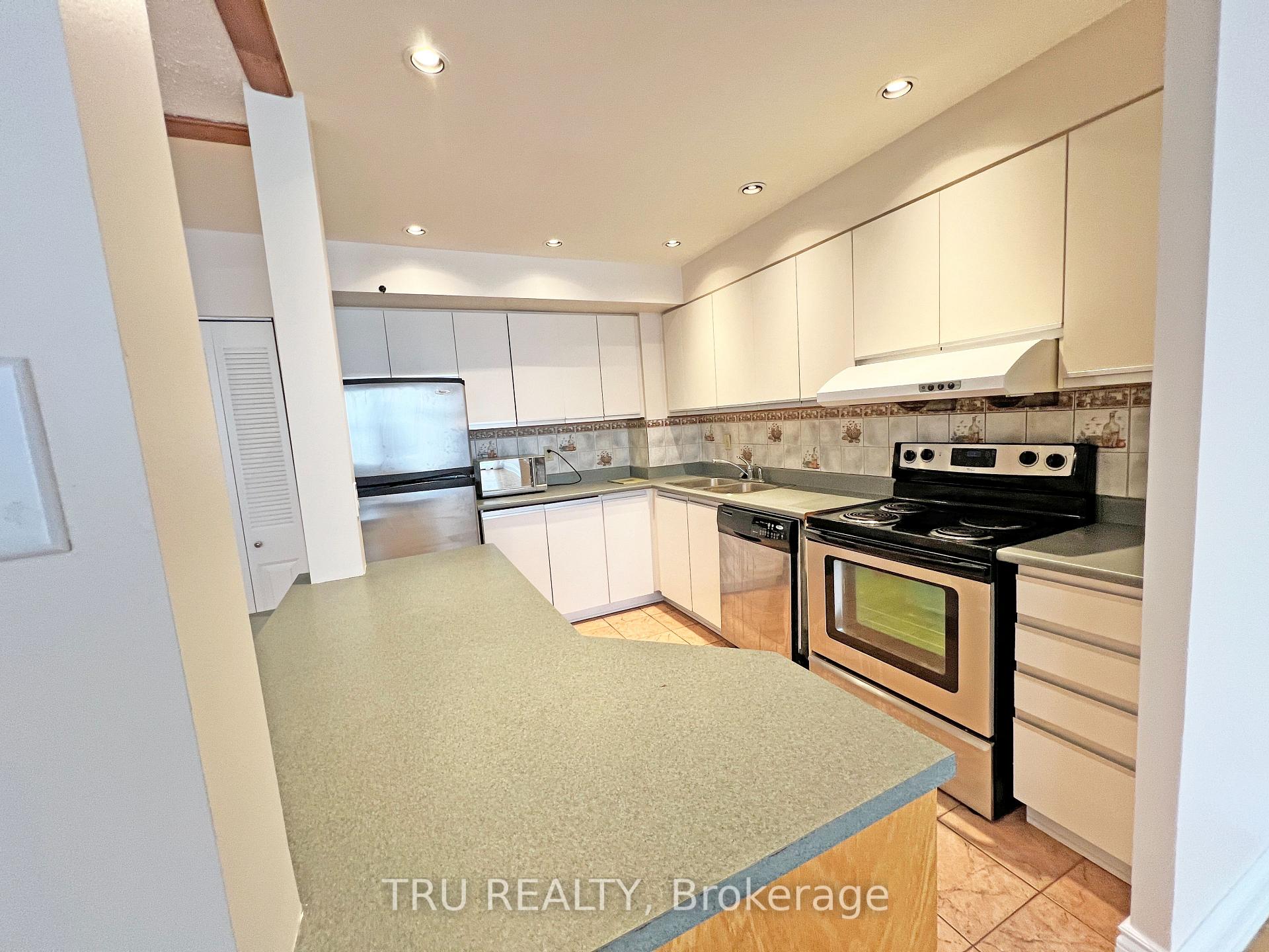 Photo 7 of Unit 105, 2760 Carousel Crescent, Ottawa, Emerald Woods/Sawmill Creek — HOMEH