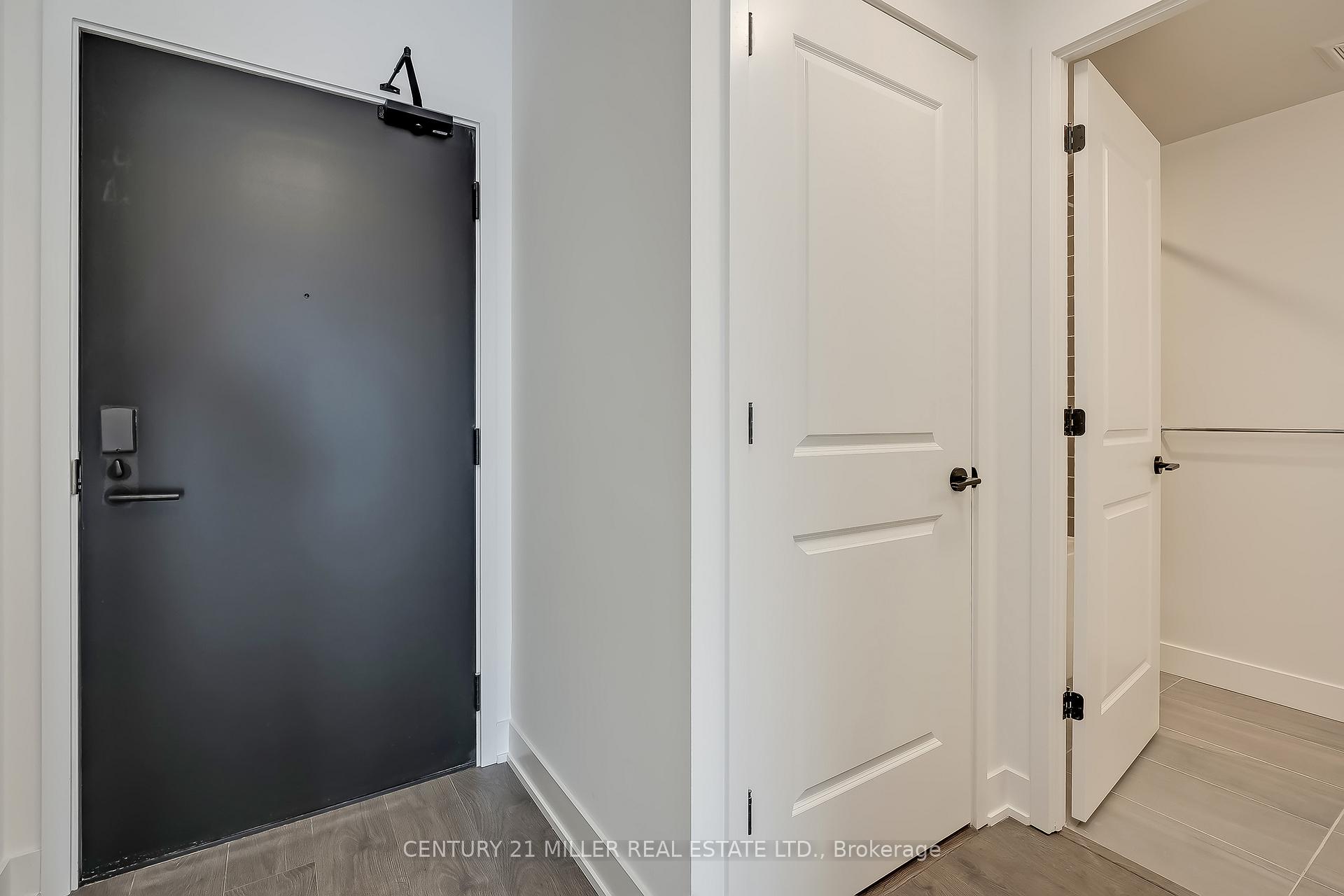 Photo 3 of Unit 713, 2343 Khalsa Gate, Oakville, Westmount — HOMEH