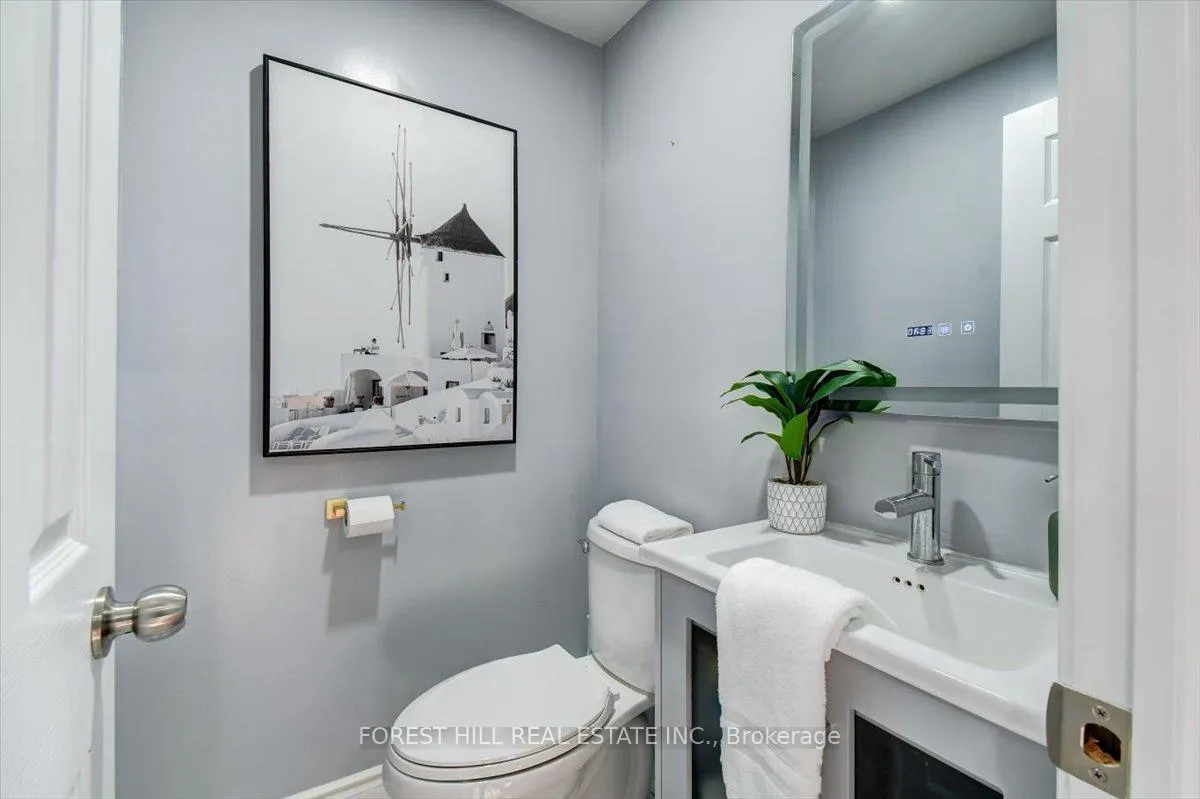 Photo 6 of 1143 Connaught Drive, Selwyn — HOMEH