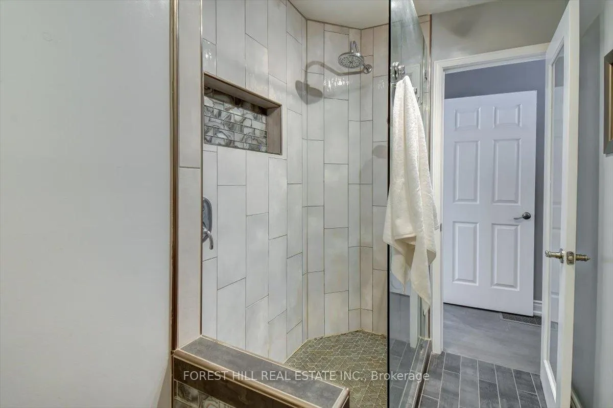 Photo 12 of 1143 Connaught Drive, Selwyn — HOMEH