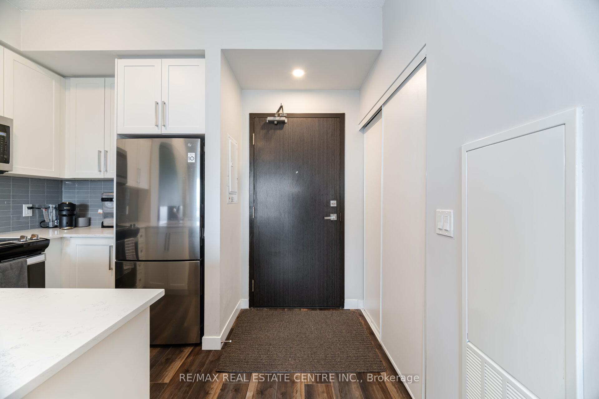 Photo 5 of Unit 710, 15 Queen Street S, Hamilton, Central — HOMEH