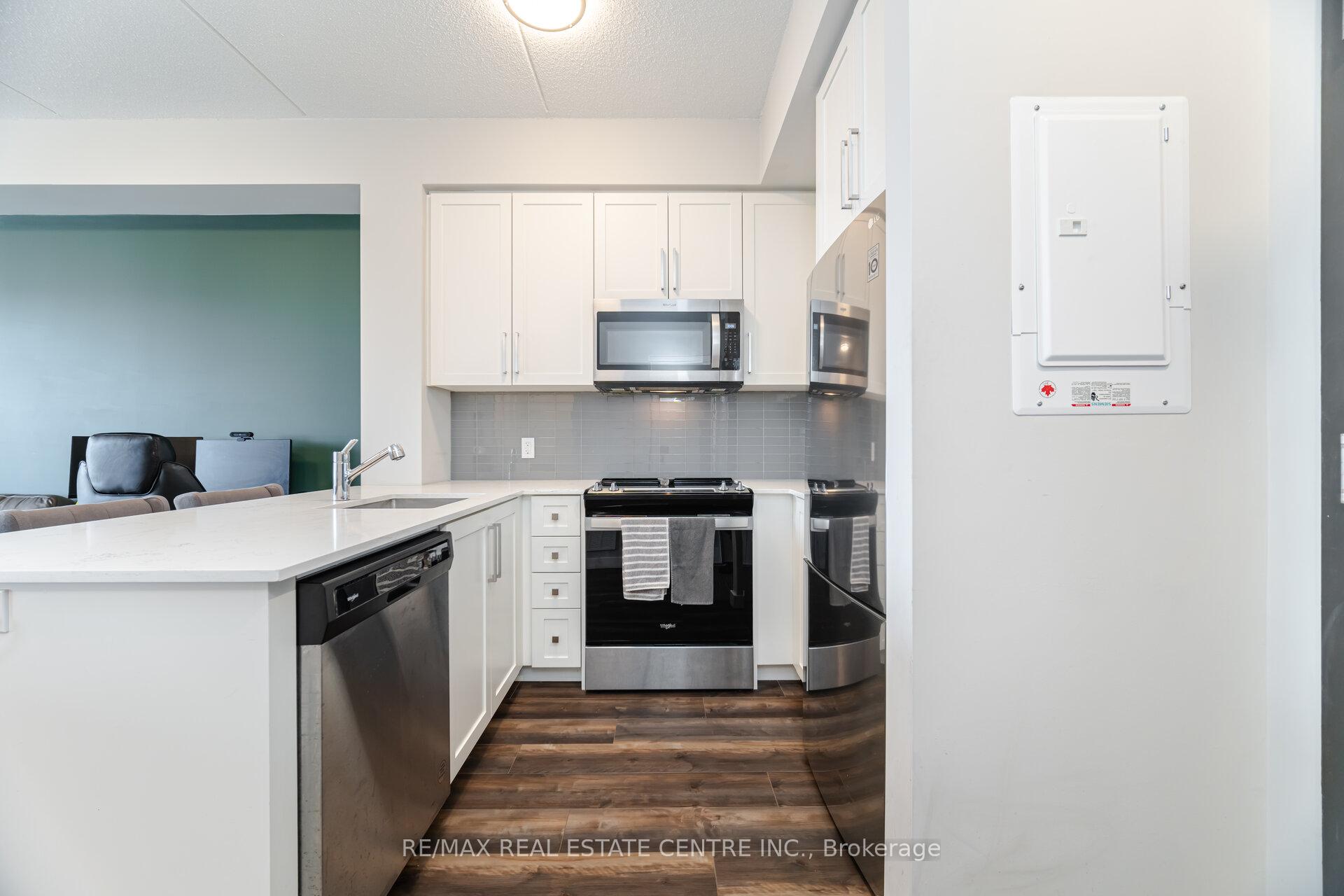 Photo 9 of Unit 710, 15 Queen Street S, Hamilton, Central — HOMEH