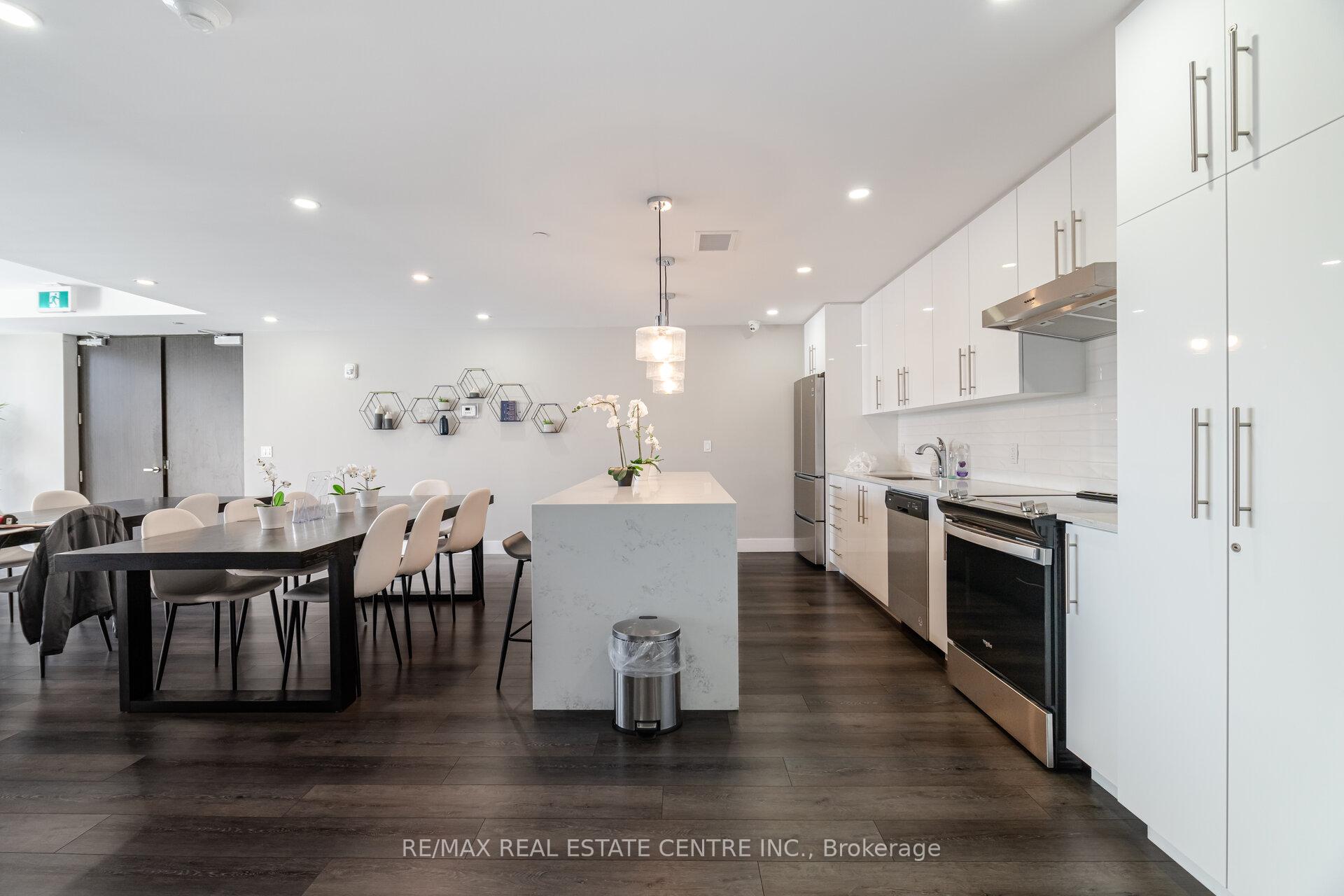 Photo 40 of Unit 710, 15 Queen Street S, Hamilton, Central — HOMEH