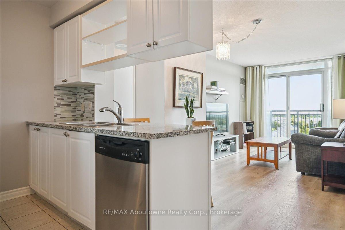 Photo 8 of Unit 805, 2325 Central Park Drive, Oakville, River Oaks — HOMEH