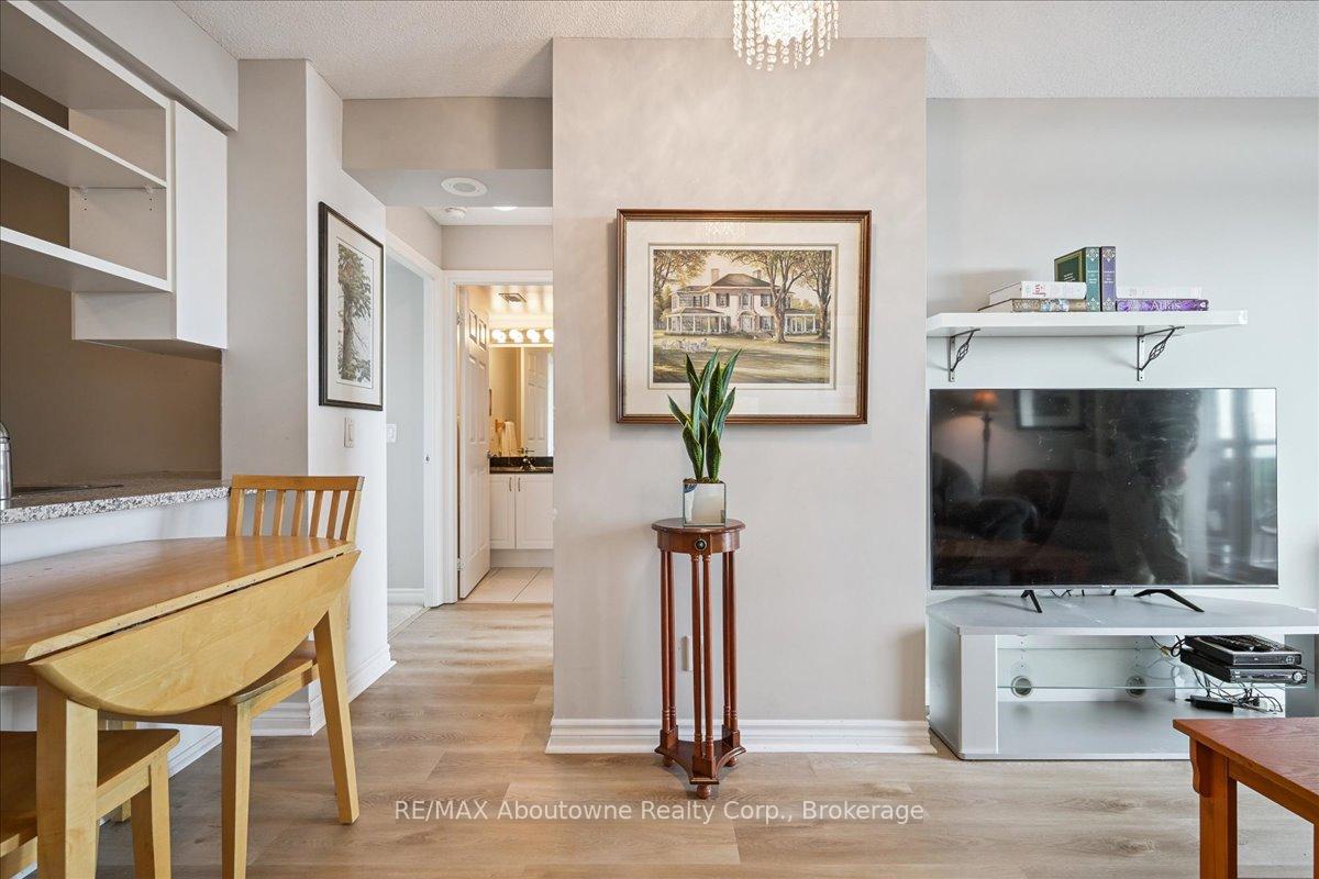 Photo 13 of Unit 805, 2325 Central Park Drive, Oakville, River Oaks — HOMEH