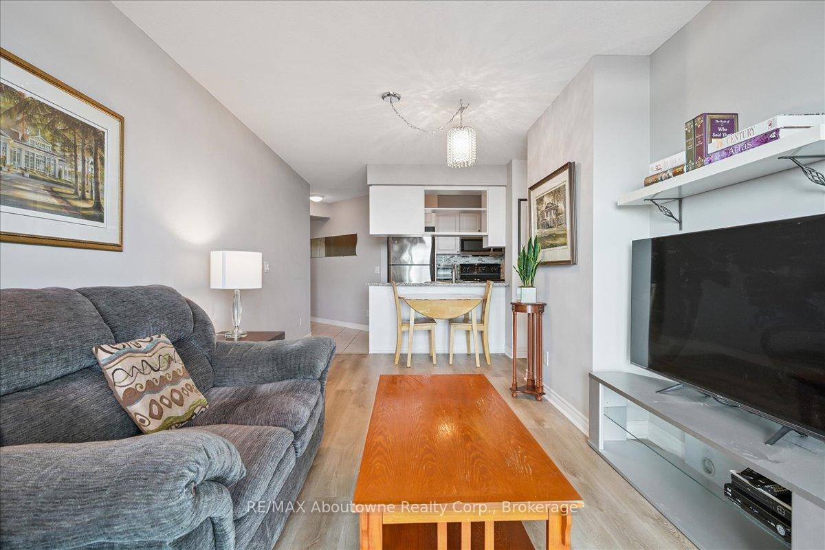 Photo 17 of Unit 805, 2325 Central Park Drive, Oakville, River Oaks — HOMEH