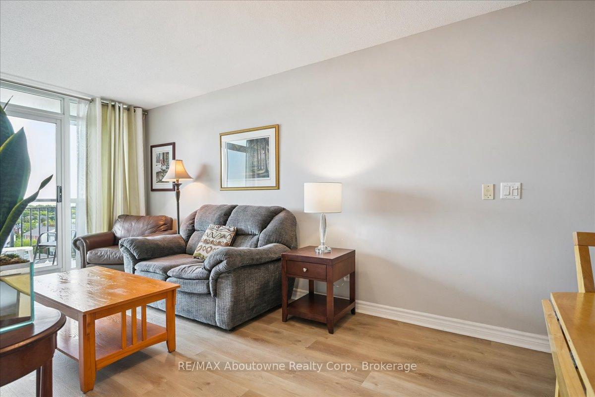Photo 19 of Unit 805, 2325 Central Park Drive, Oakville, River Oaks — HOMEH