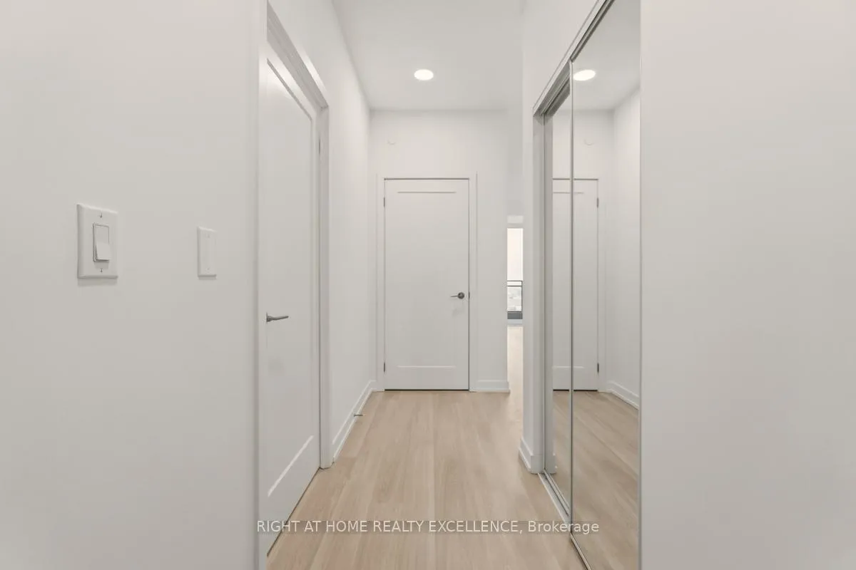 Photo 3 of Unit B-519, 9751 Markham Road, Markham, Greensborough — HOMEH