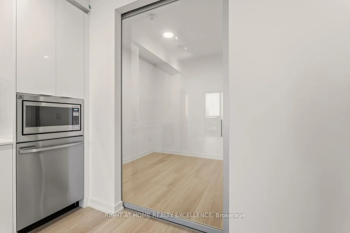 Photo 7 of Unit B-519, 9751 Markham Road, Markham, Greensborough — HOMEH