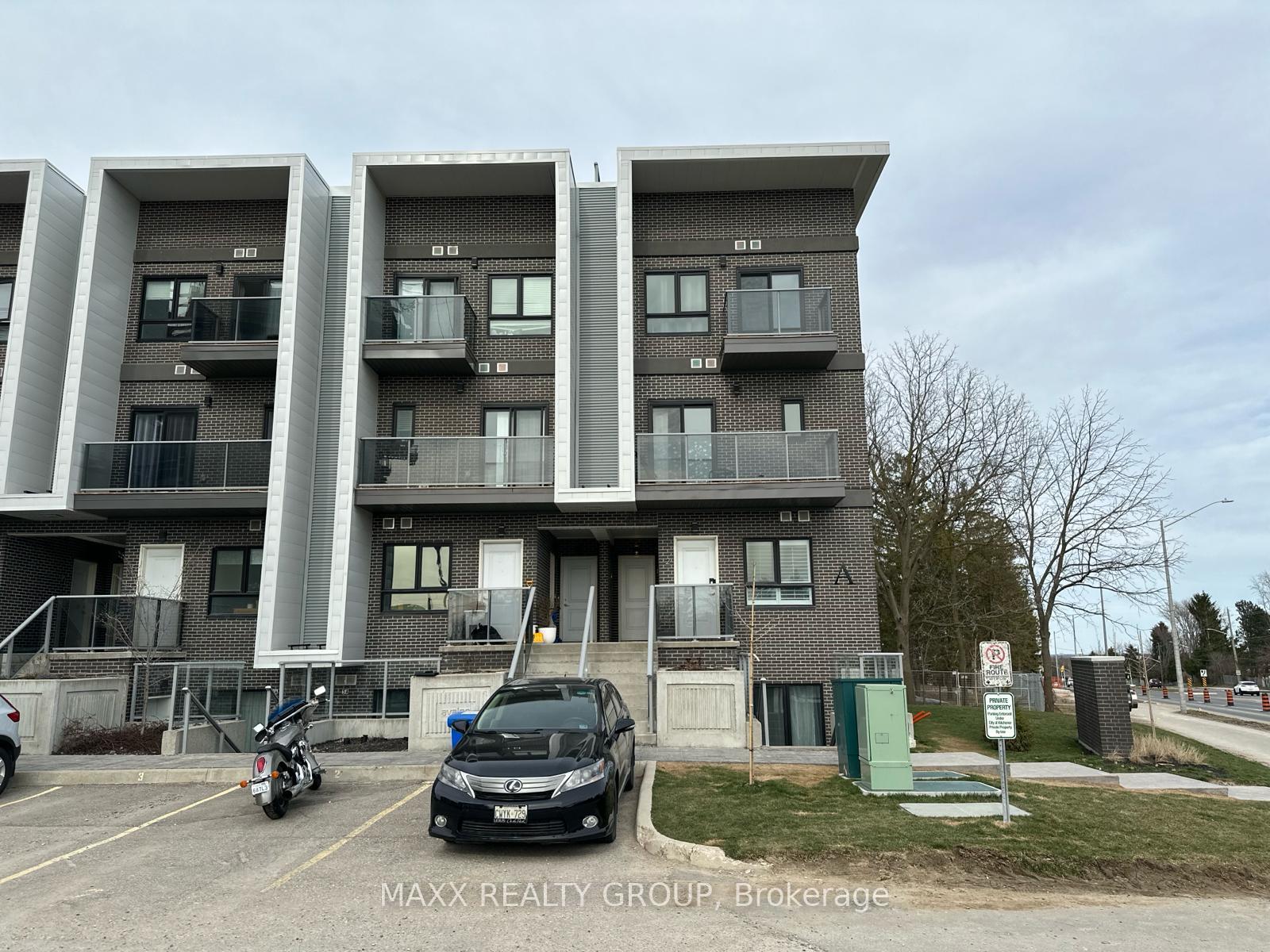 Front of Unit 4A, 1430 Highland Road W