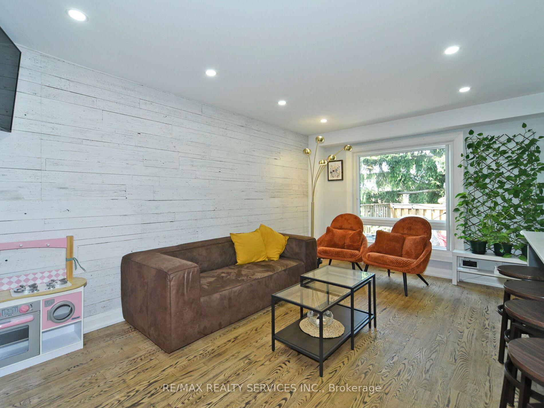 Photo 11 of Unit 80, 46 Lindisfarne Way E, Markham, Markham Village — HOMEH