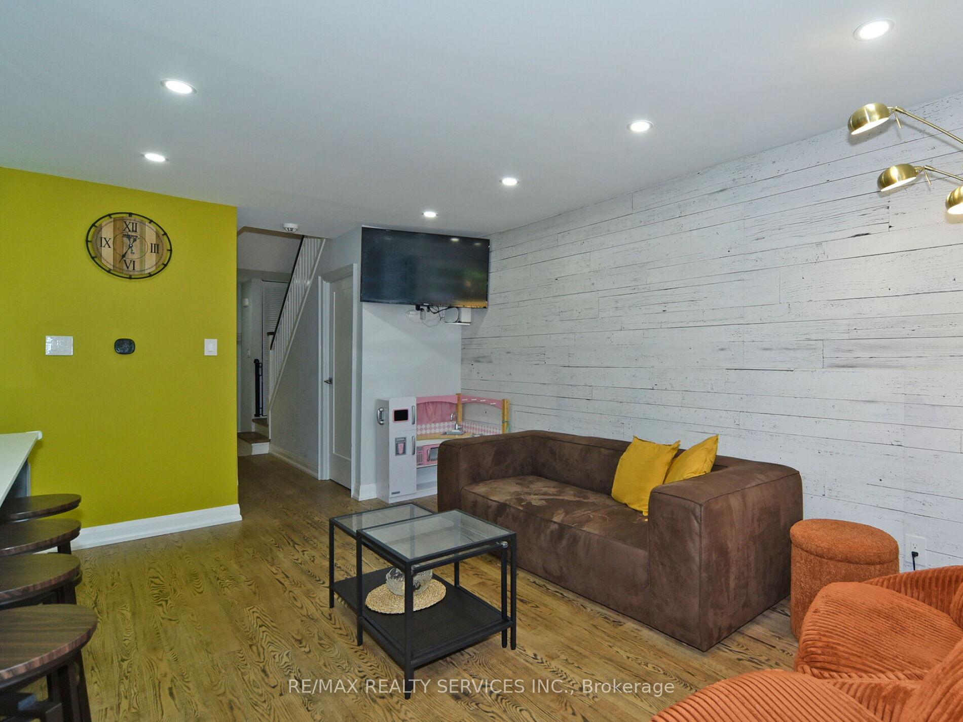 Photo 12 of Unit 80, 46 Lindisfarne Way E, Markham, Markham Village — HOMEH