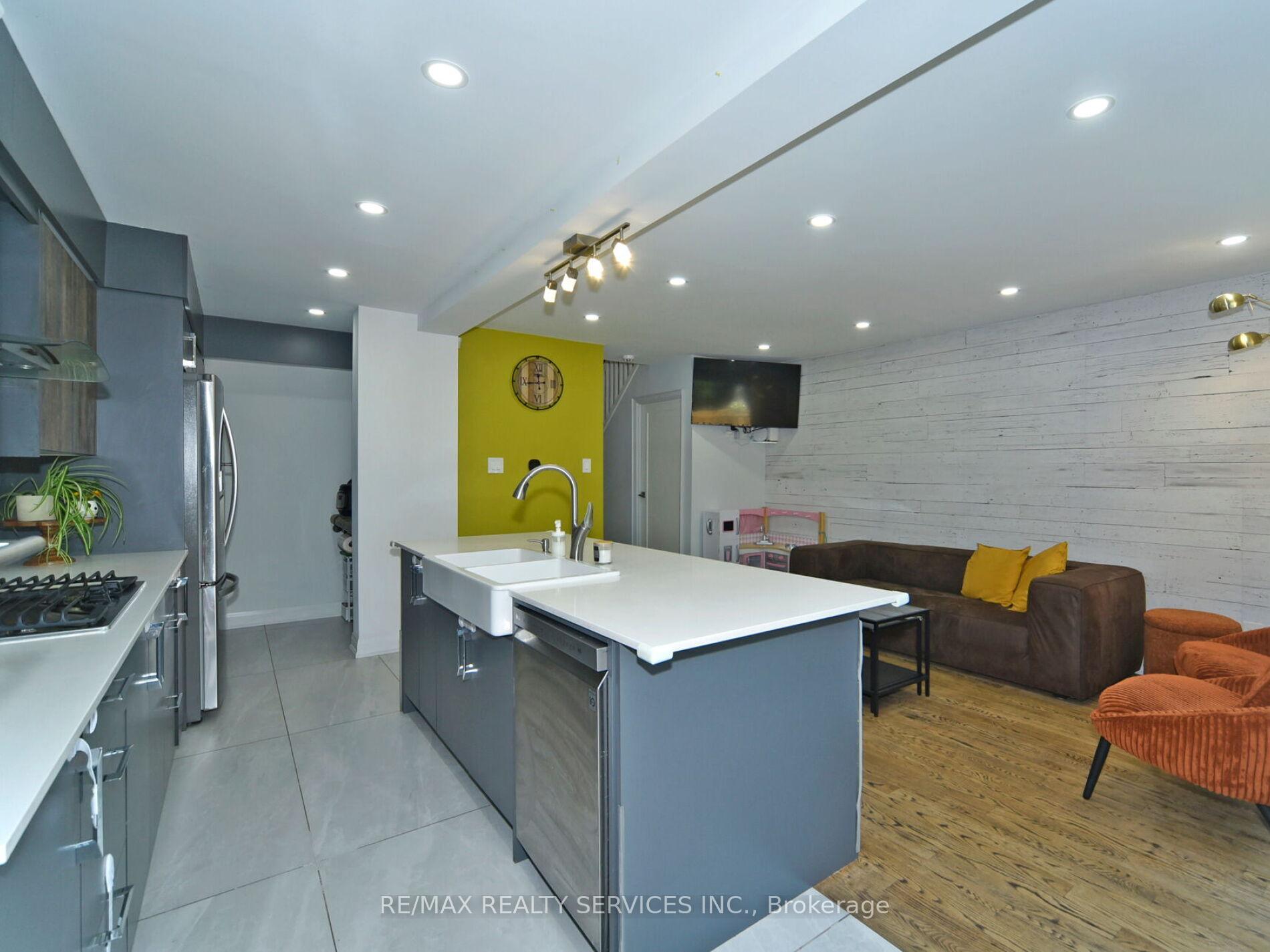 Photo 18 of Unit 80, 46 Lindisfarne Way E, Markham, Markham Village — HOMEH