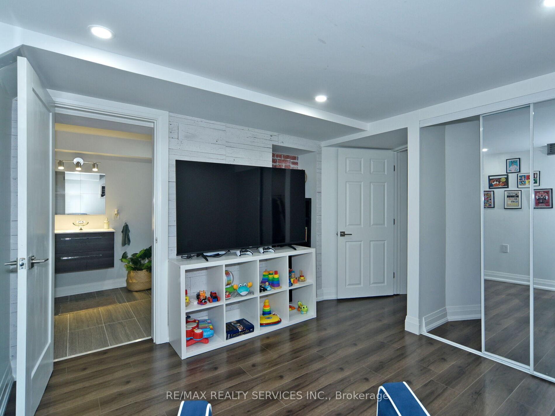 Photo 28 of Unit 80, 46 Lindisfarne Way E, Markham, Markham Village — HOMEH