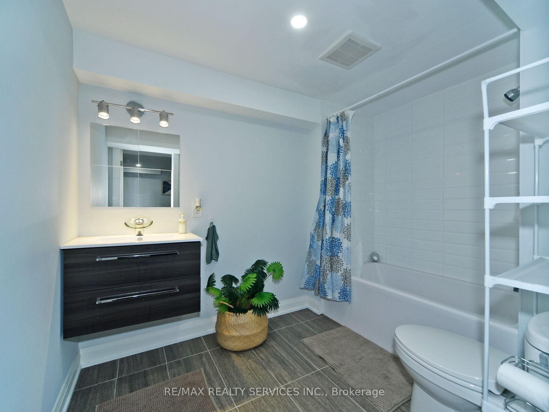 Photo 29 of Unit 80, 46 Lindisfarne Way E, Markham, Markham Village — HOMEH