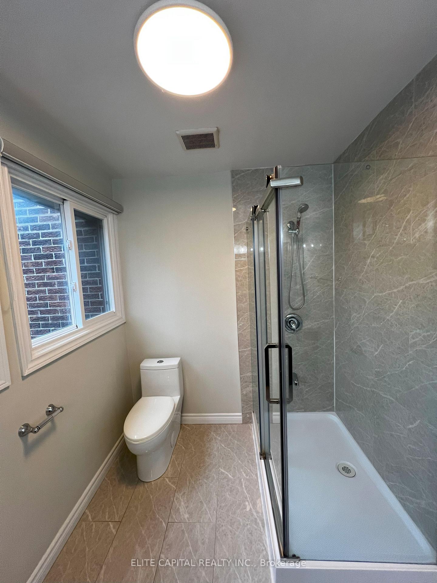 Photo 13 of 9 Lofty Hill Way, North York, Hillcrest Village — HOMEH