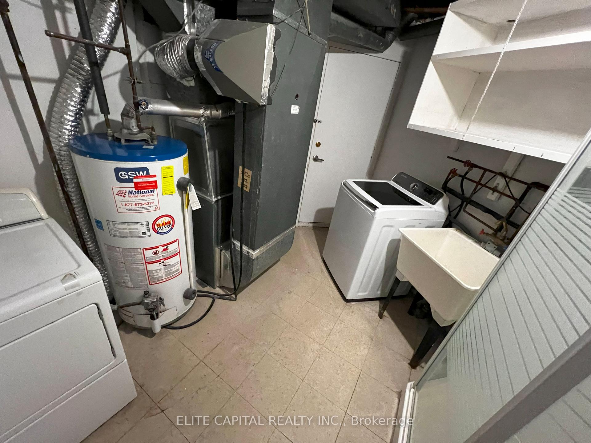 Photo 18 of 9 Lofty Hill Way, North York, Hillcrest Village — HOMEH