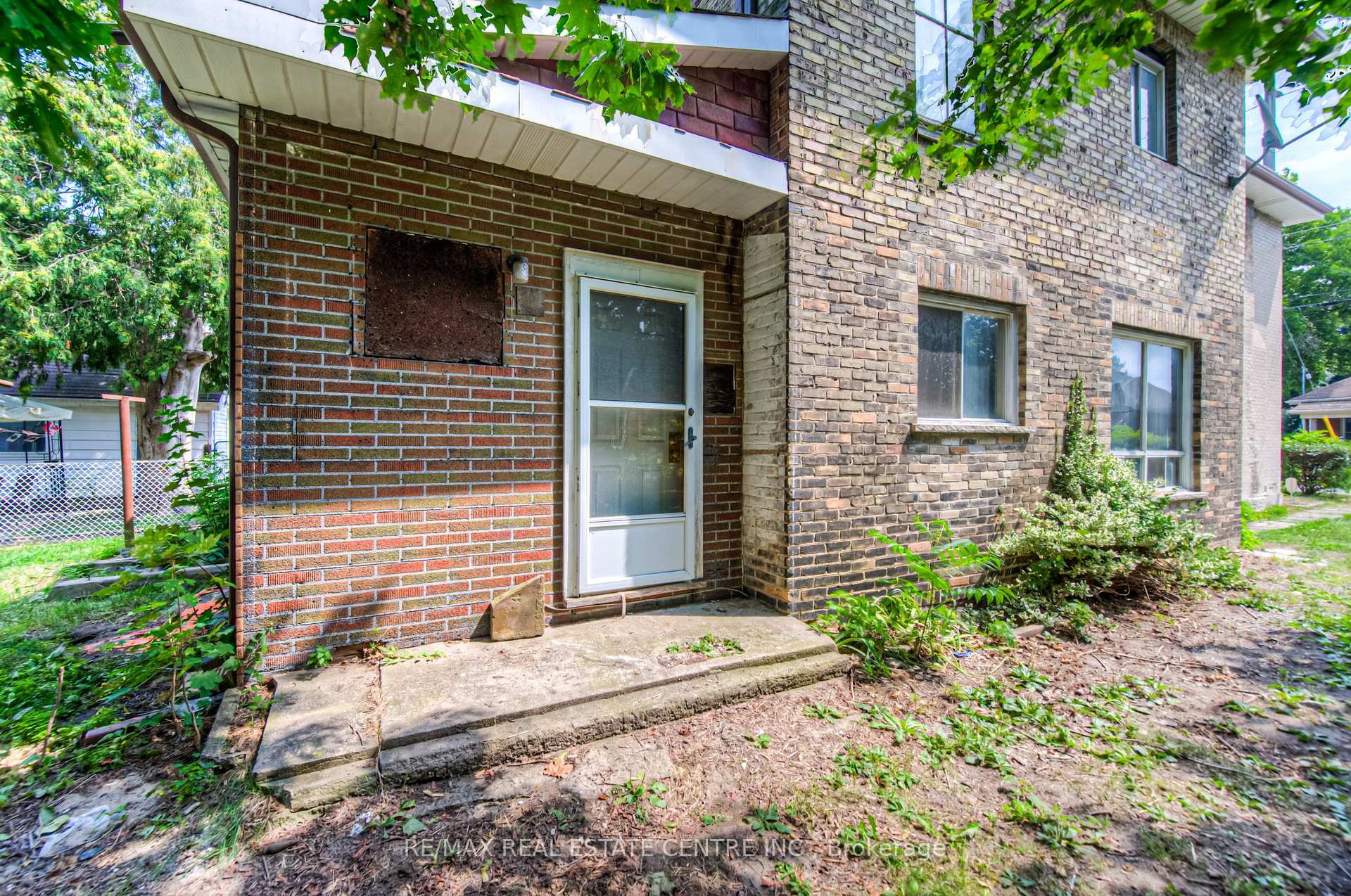 Photo 17 of 14 Bond Street, Brant, Brantford Twp — HOMEH