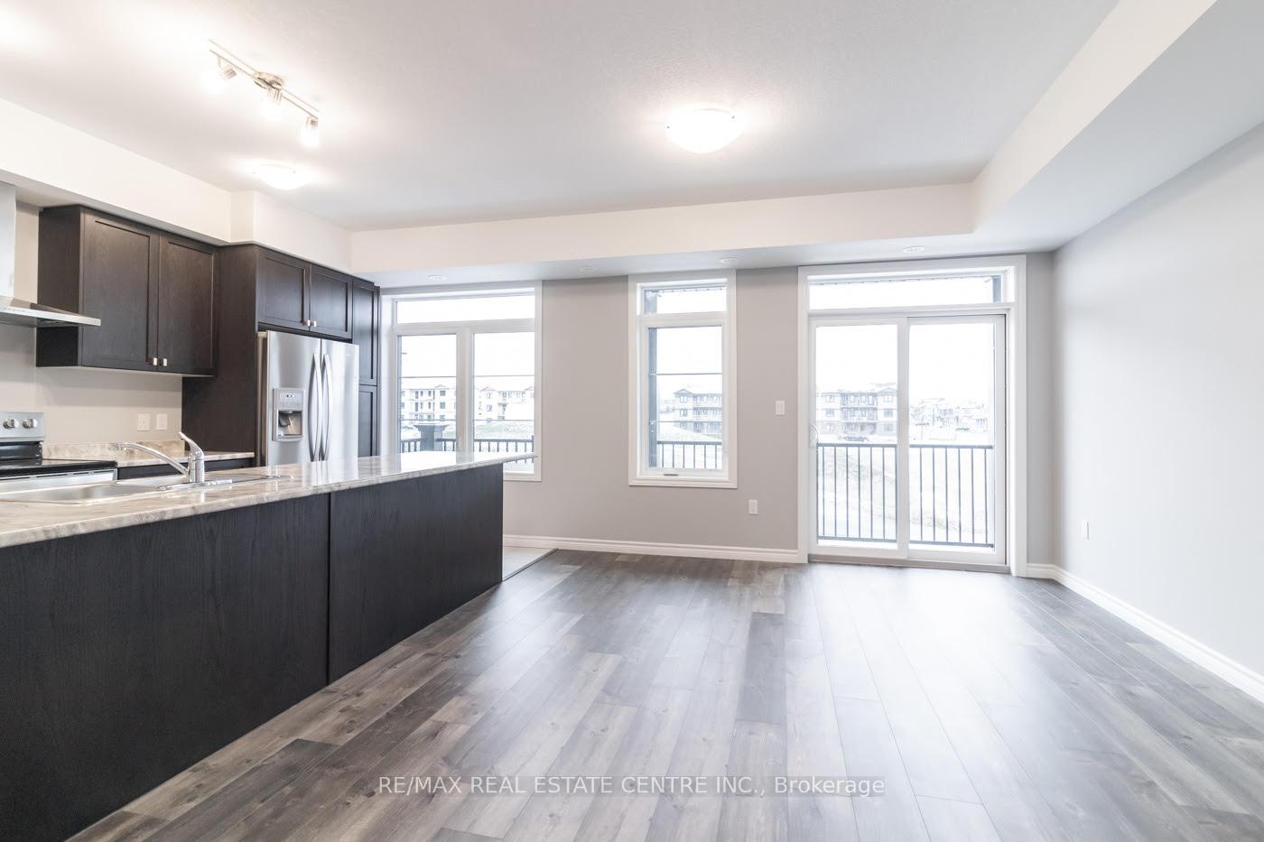 Photo 8 of 210 Wheat Lane, Kitchener — HOMEH