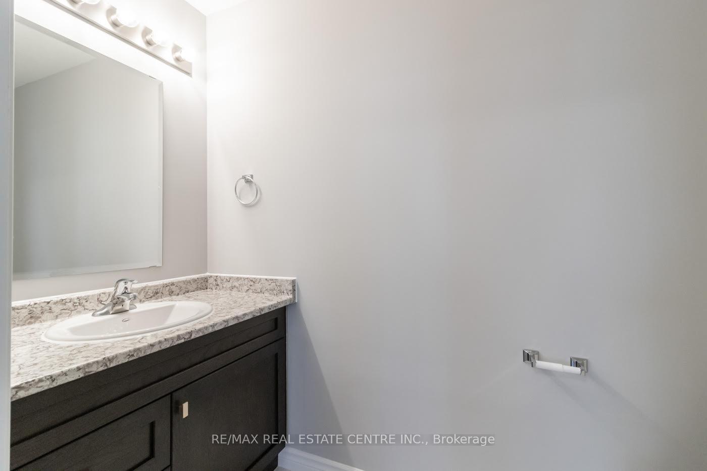 Photo 12 of 210 Wheat Lane, Kitchener — HOMEH