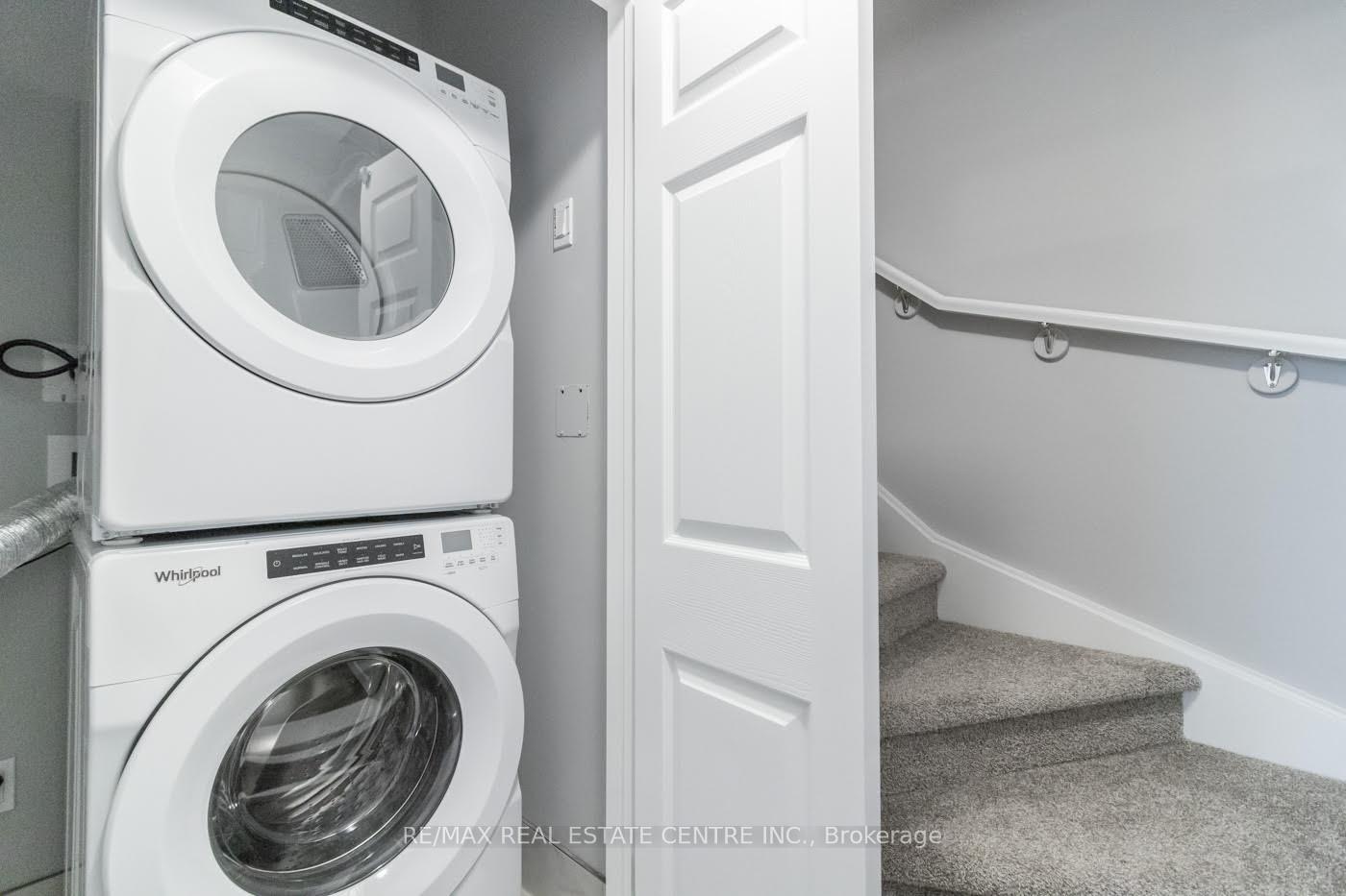 Photo 13 of 210 Wheat Lane, Kitchener — HOMEH