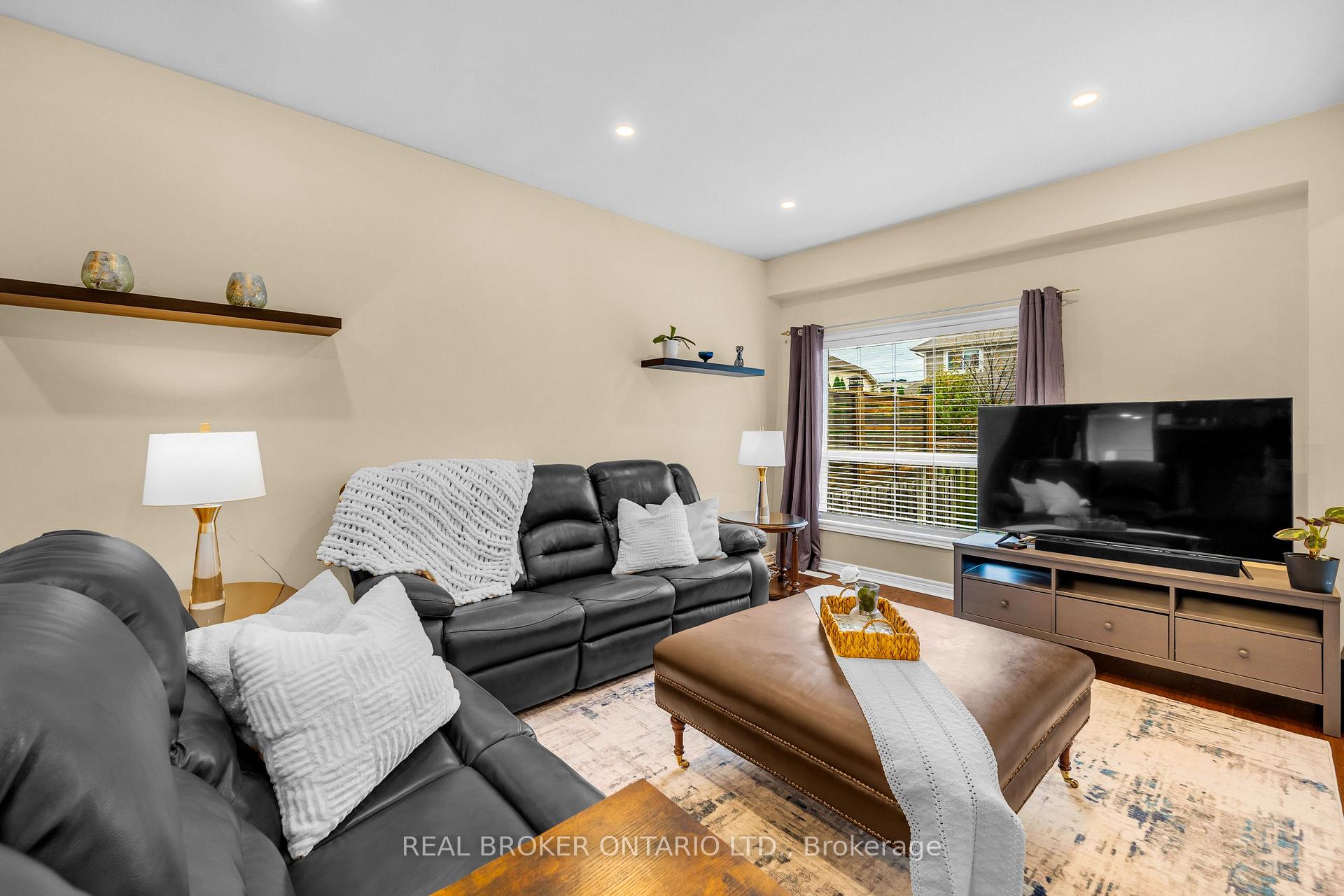 Photo 7 of Unit 22, 40 Dartmouth Gate, Hamilton, Lakeshore — HOMEH