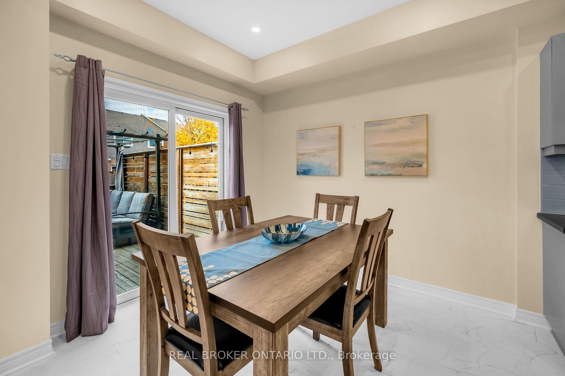 Photo 15 of Unit 22, 40 Dartmouth Gate, Hamilton, Lakeshore — HOMEH