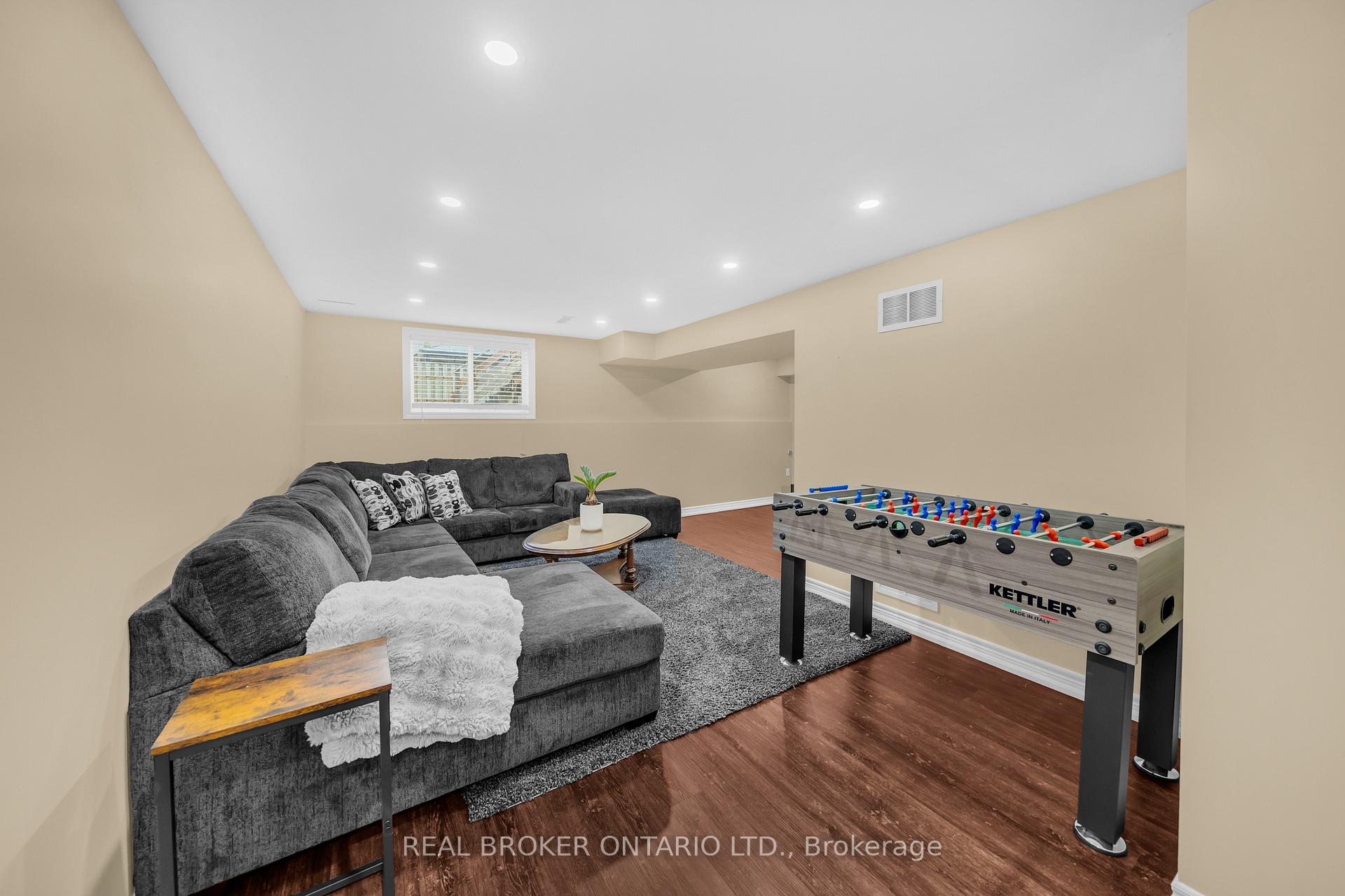 Photo 31 of Unit 22, 40 Dartmouth Gate, Hamilton, Lakeshore — HOMEH