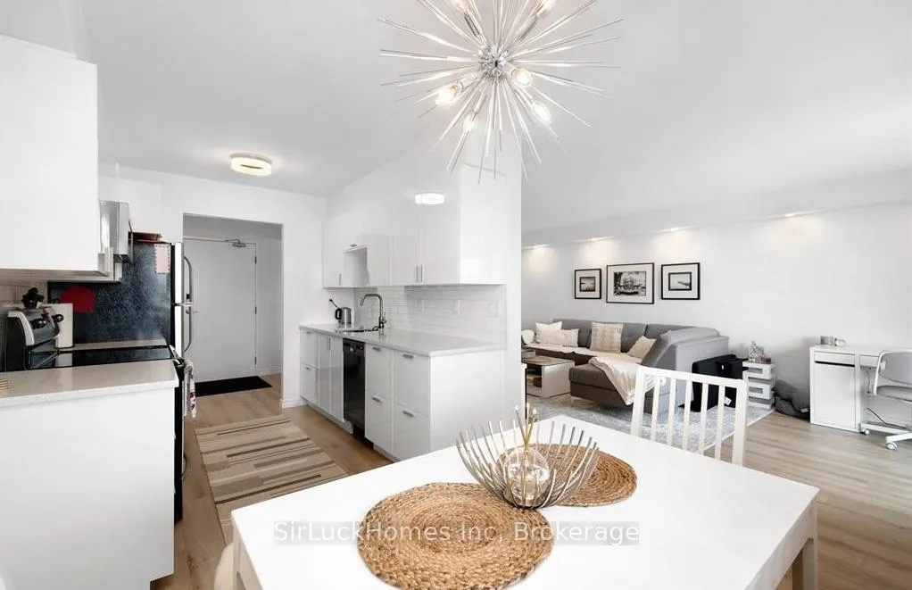 Photo 4 of Unit 1807, 150 Park Street W, Windsor — HOMEH