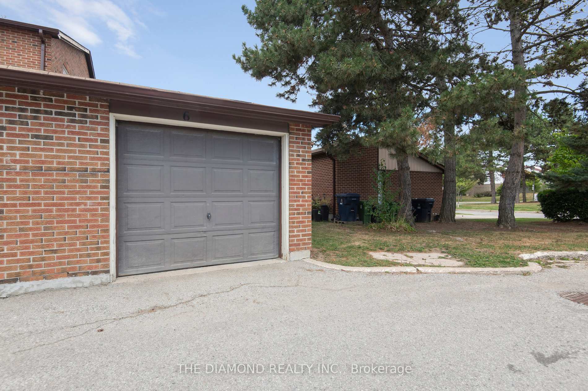 Photo 5 of Unit 6, 72 Dusay Place, Scarborough, L'Amoreaux — HOMEH