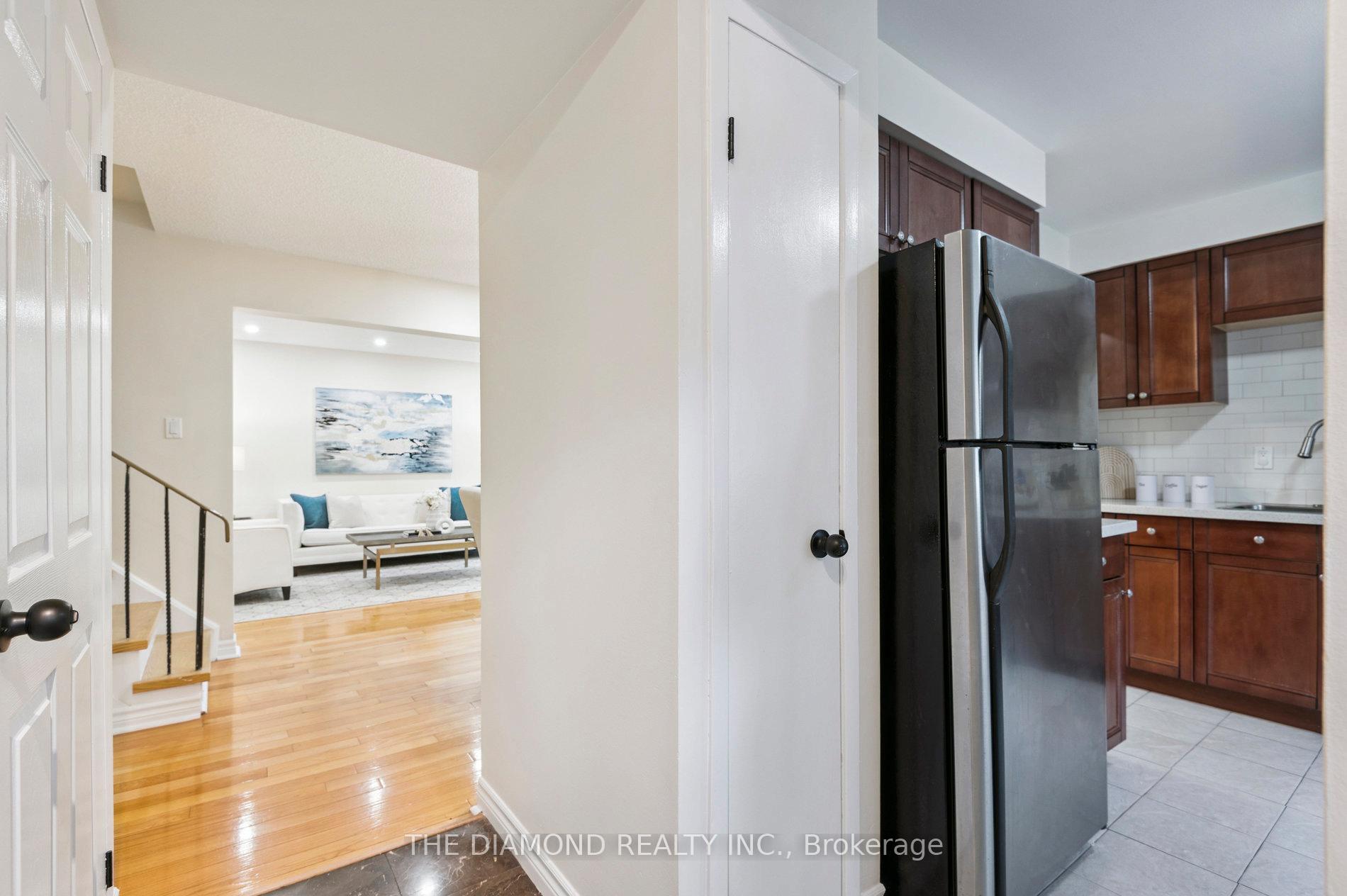 Photo 8 of Unit 6, 72 Dusay Place, Scarborough, L'Amoreaux — HOMEH