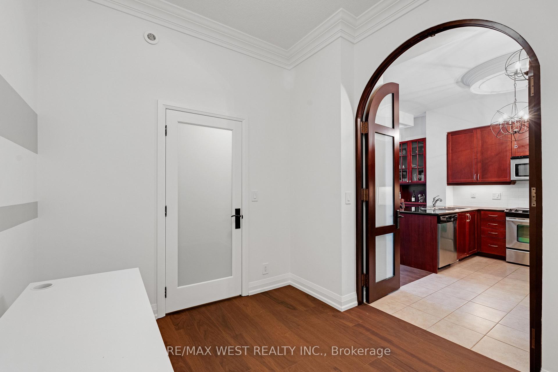 Photo 11 of Unit 516, 83 Woodbridge Avenue, Vaughan, West Woodbridge — HOMEH