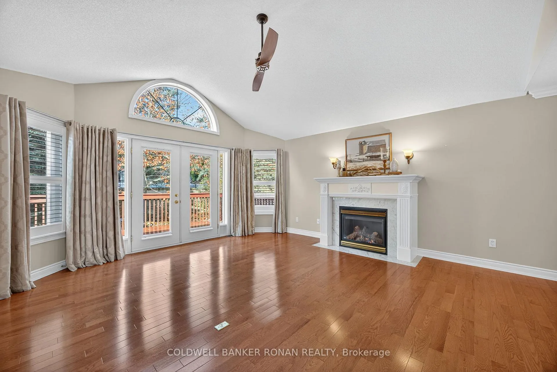 Photo 17 of Unit 21, 8 Montebello Terrace, New Tecumseth, Alliston — HOMEH