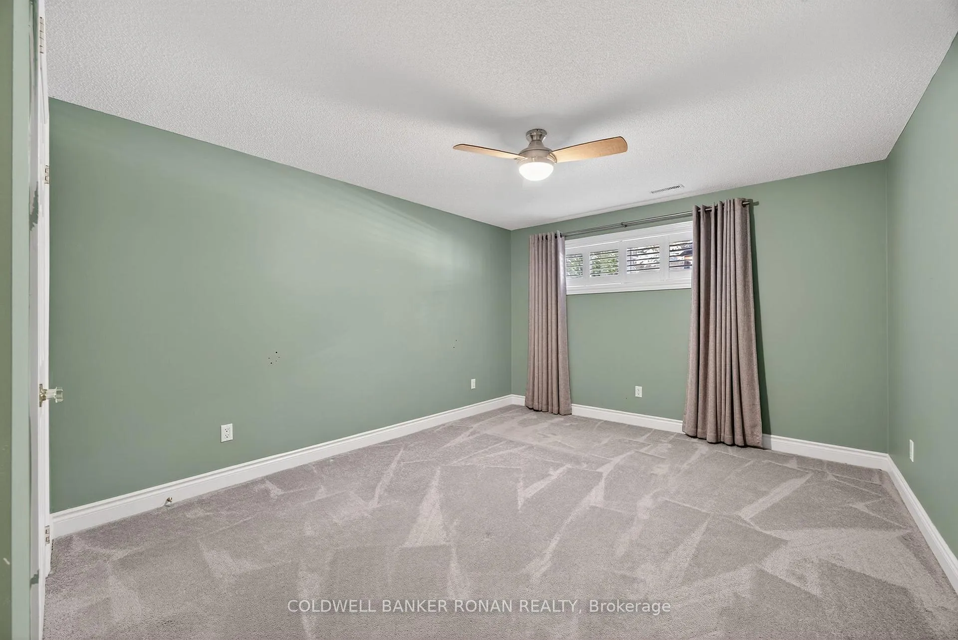 Photo 38 of Unit 21, 8 Montebello Terrace, New Tecumseth, Alliston — HOMEH