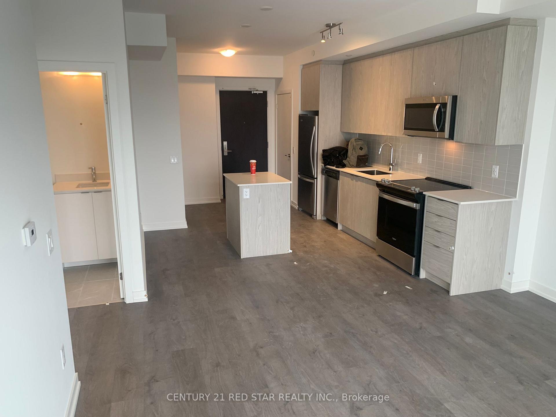 Front of Unit 1107, 55 Duke Street W