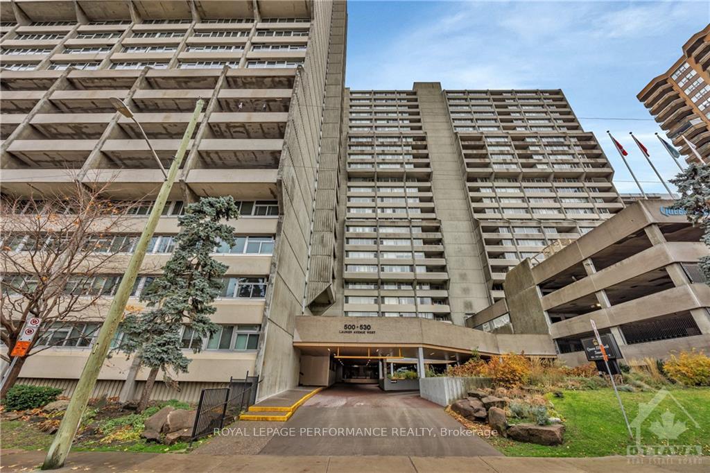 Front of Unit 2503, 500 Laurier Avenue W