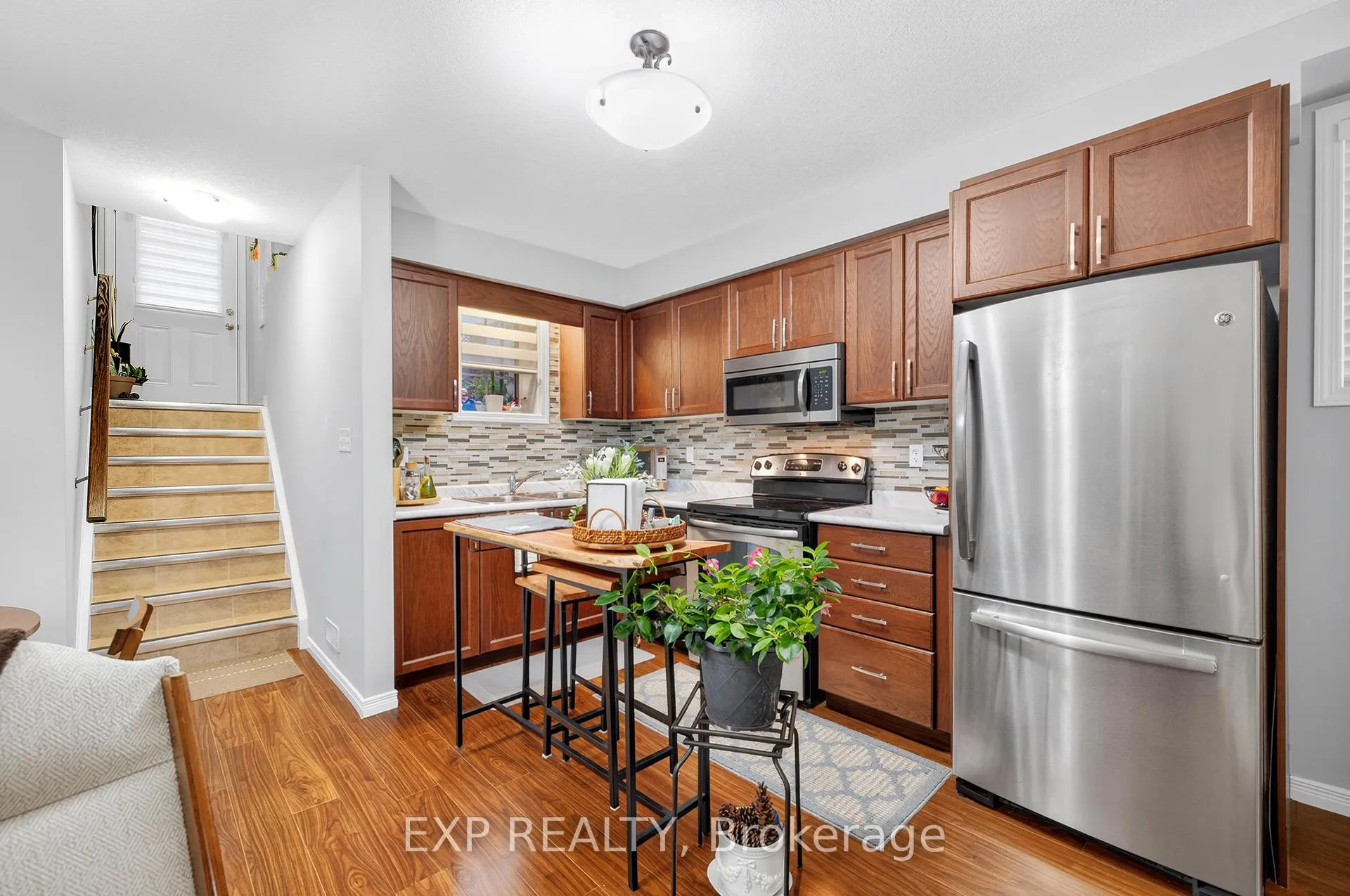 Photo 5 of Unit 6A, 230 Jessica Crescent, Kitchener — HOMEH