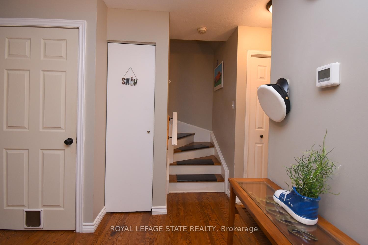 Photo 2 of Unit 27, 125 Livingston Avenue, Grimsby, Grimsby West — HOMEH