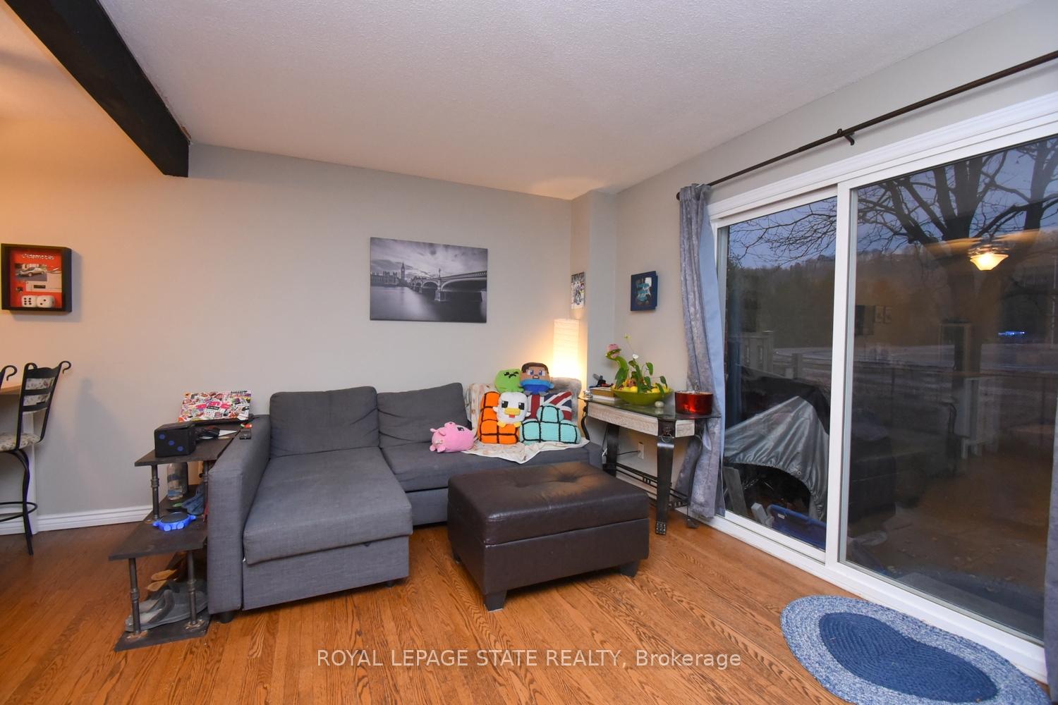 Photo 12 of Unit 27, 125 Livingston Avenue, Grimsby, Grimsby West — HOMEH