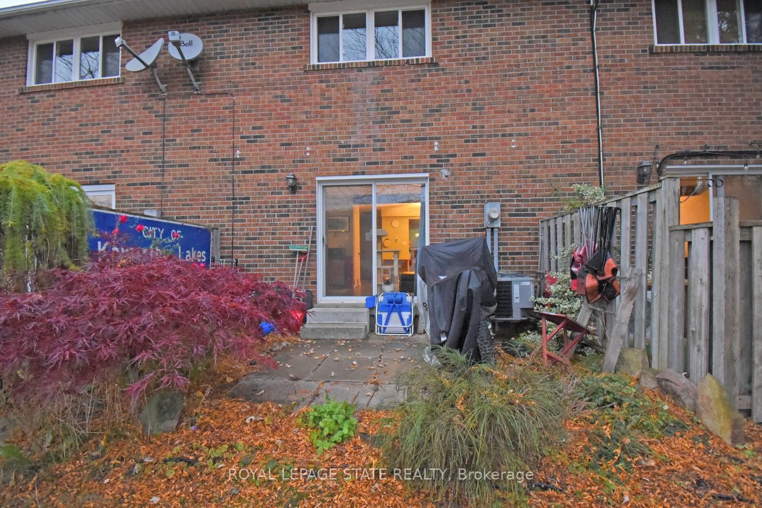 Photo 24 of Unit 27, 125 Livingston Avenue, Grimsby, Grimsby West — HOMEH