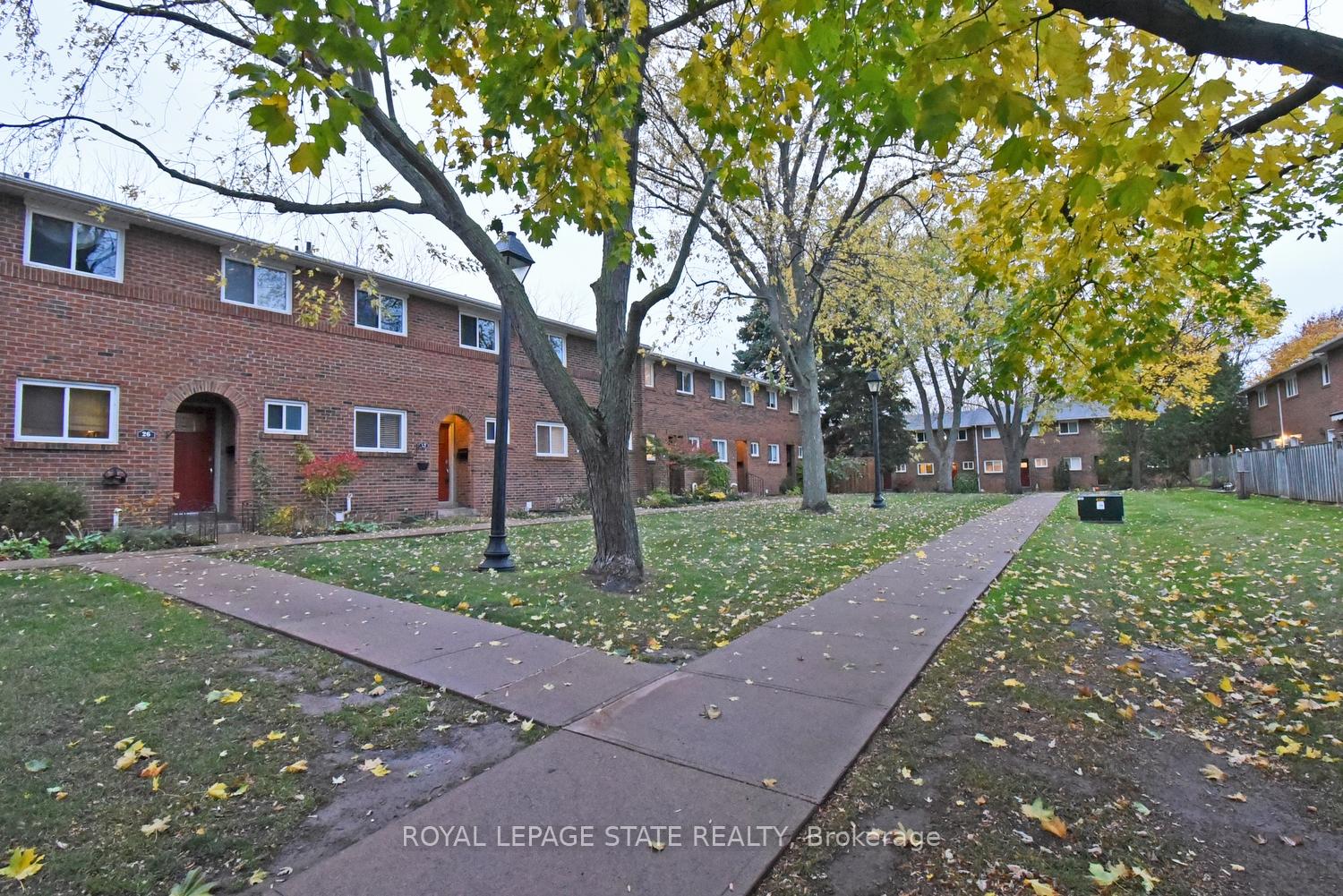 Photo 29 of Unit 27, 125 Livingston Avenue, Grimsby, Grimsby West — HOMEH